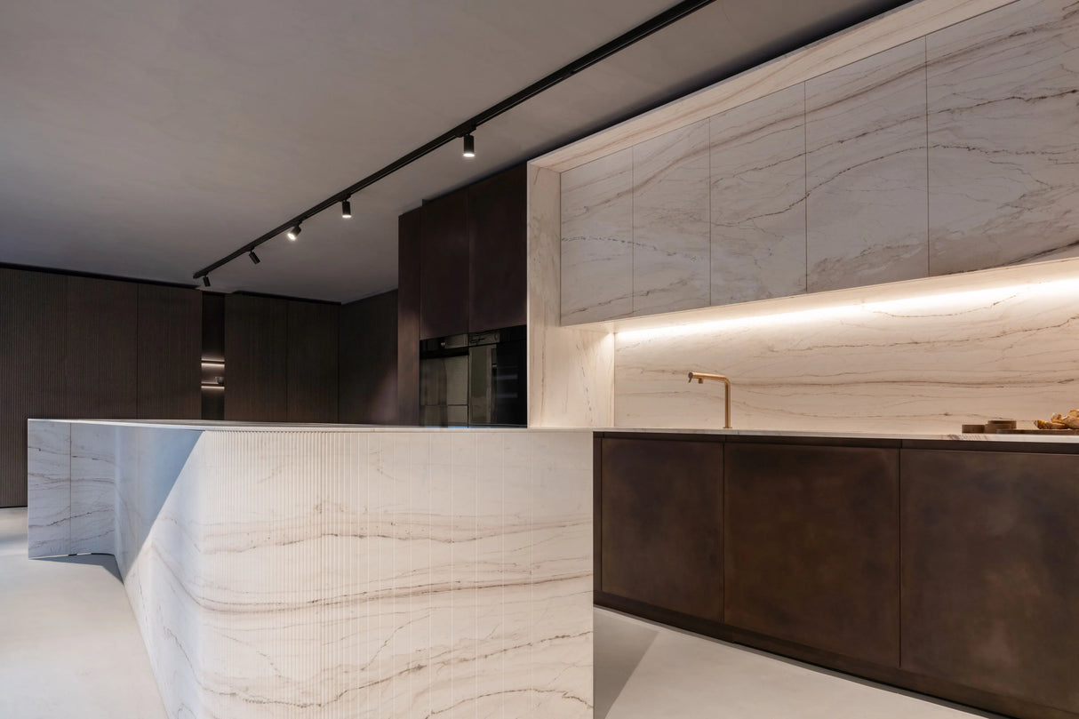 Cocina de melamina y mármol - NATIVIA