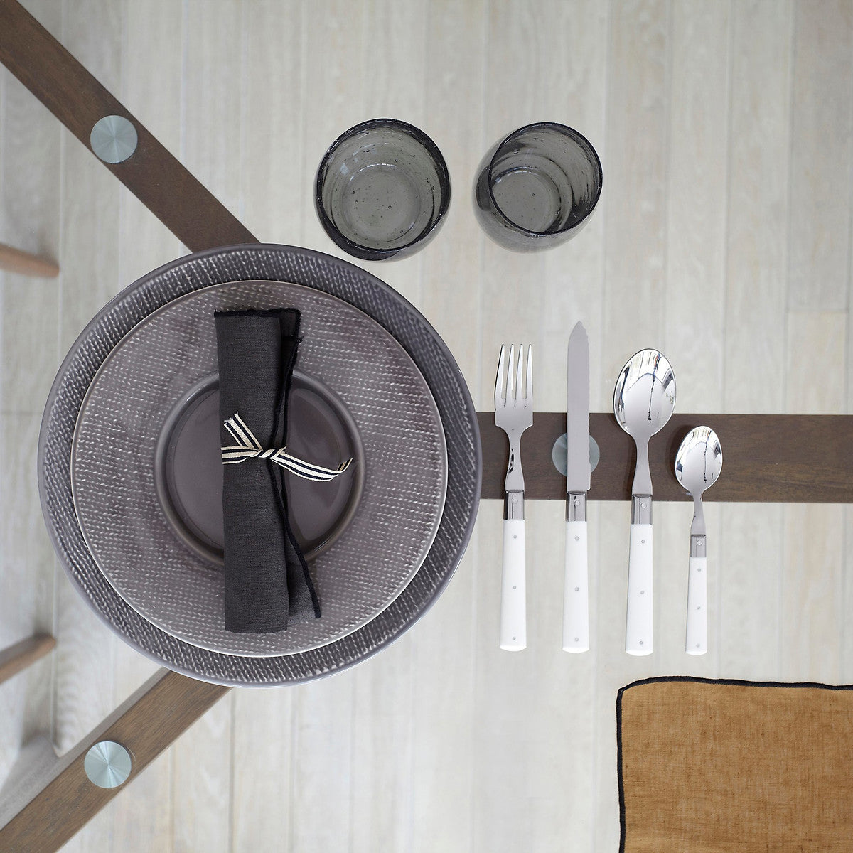 Mesa de comedor - GRAFIO