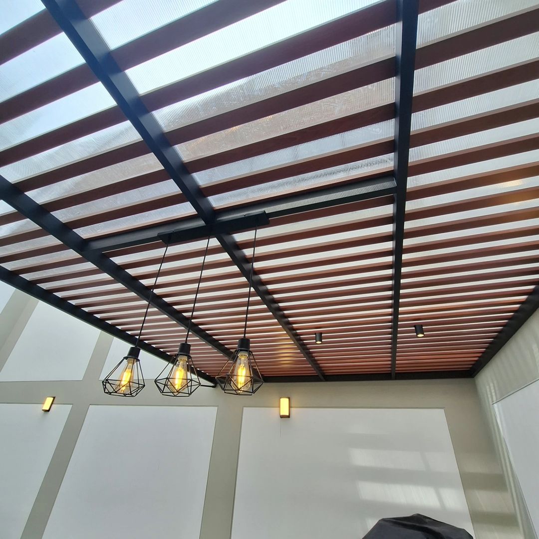 Pérgola para patio residencial - ROMAIN