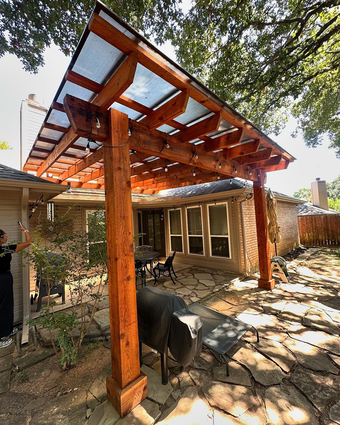 Pérgola rustico para casa de campo - ÉLINA