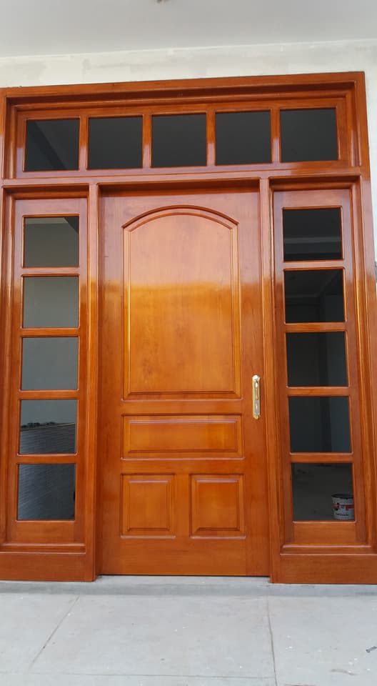 Puerta exterior de madera - UMBRA