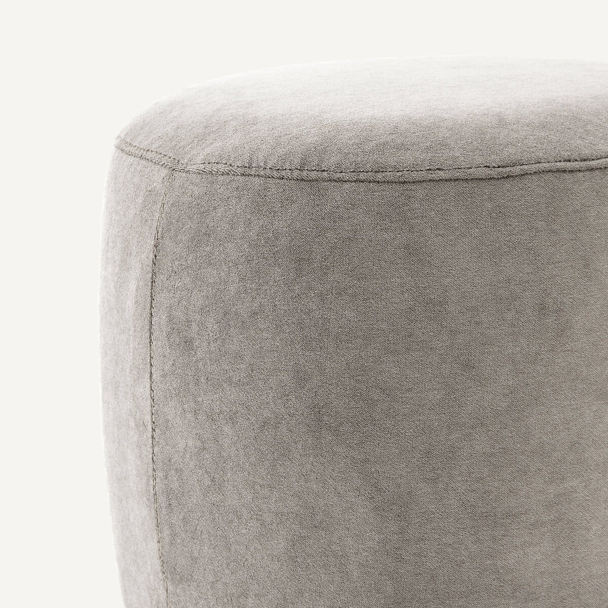 Reposapies_Beige grisaceo II_-_BEESBURY