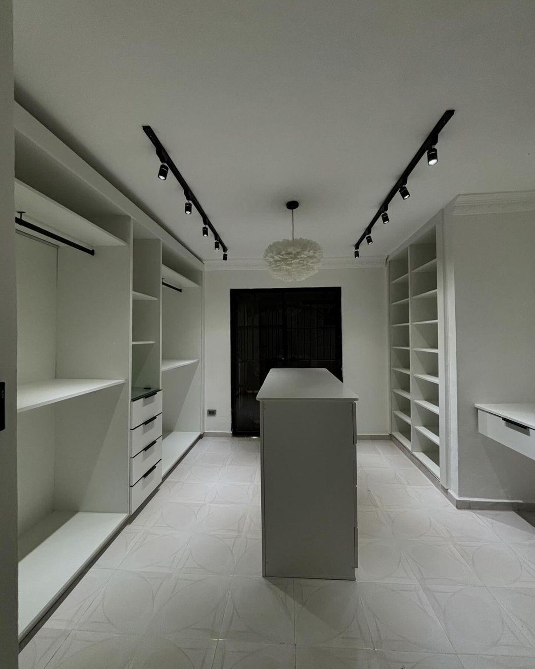 Vestidor de melamina a medida - EASTON