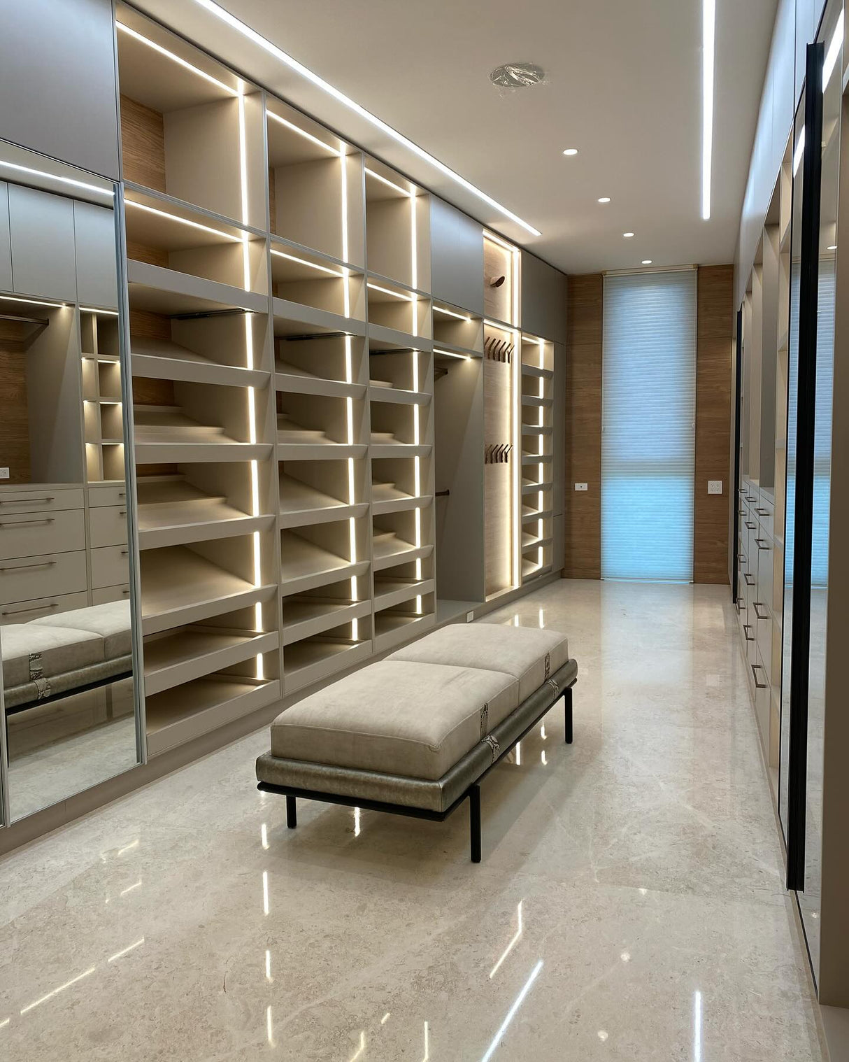 Walking closet con iluminación LED - FAIRFAX