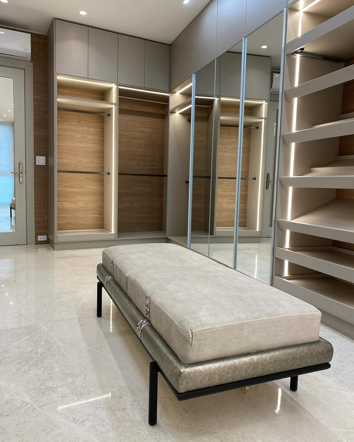 Walking closet con iluminación LED - FAIRFAX