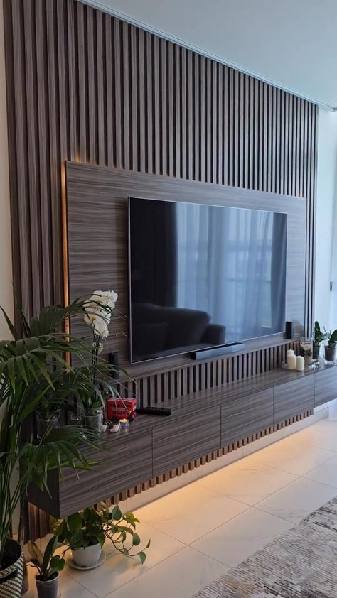 Mueble de Tv  - STRADIVARIUS