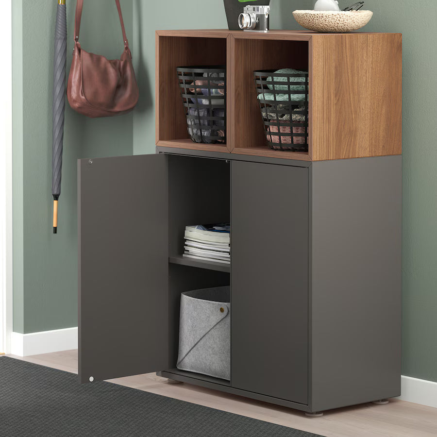 Estante mostrador con puertas - LUCERNA