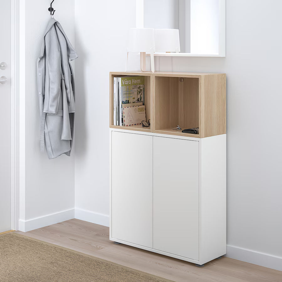 Estante mostrador con puertas - LUCERNA