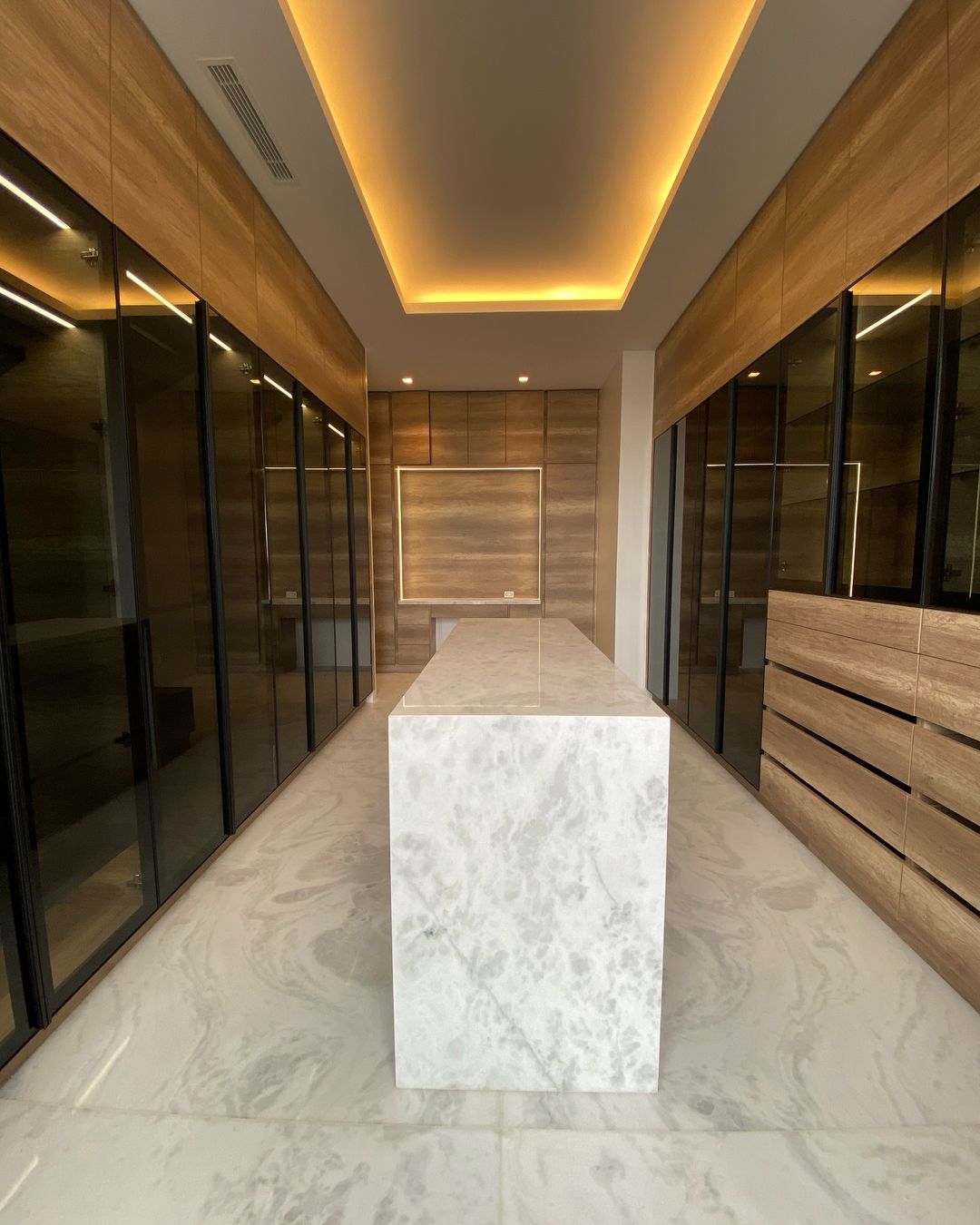 Walk-in Closet de melamina - CARLISLE