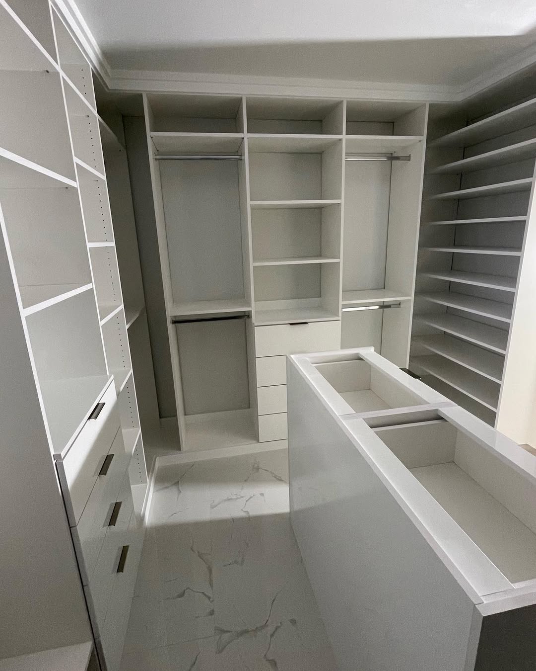 Closets de Melamina en Lima | Proyectos FAMUZE